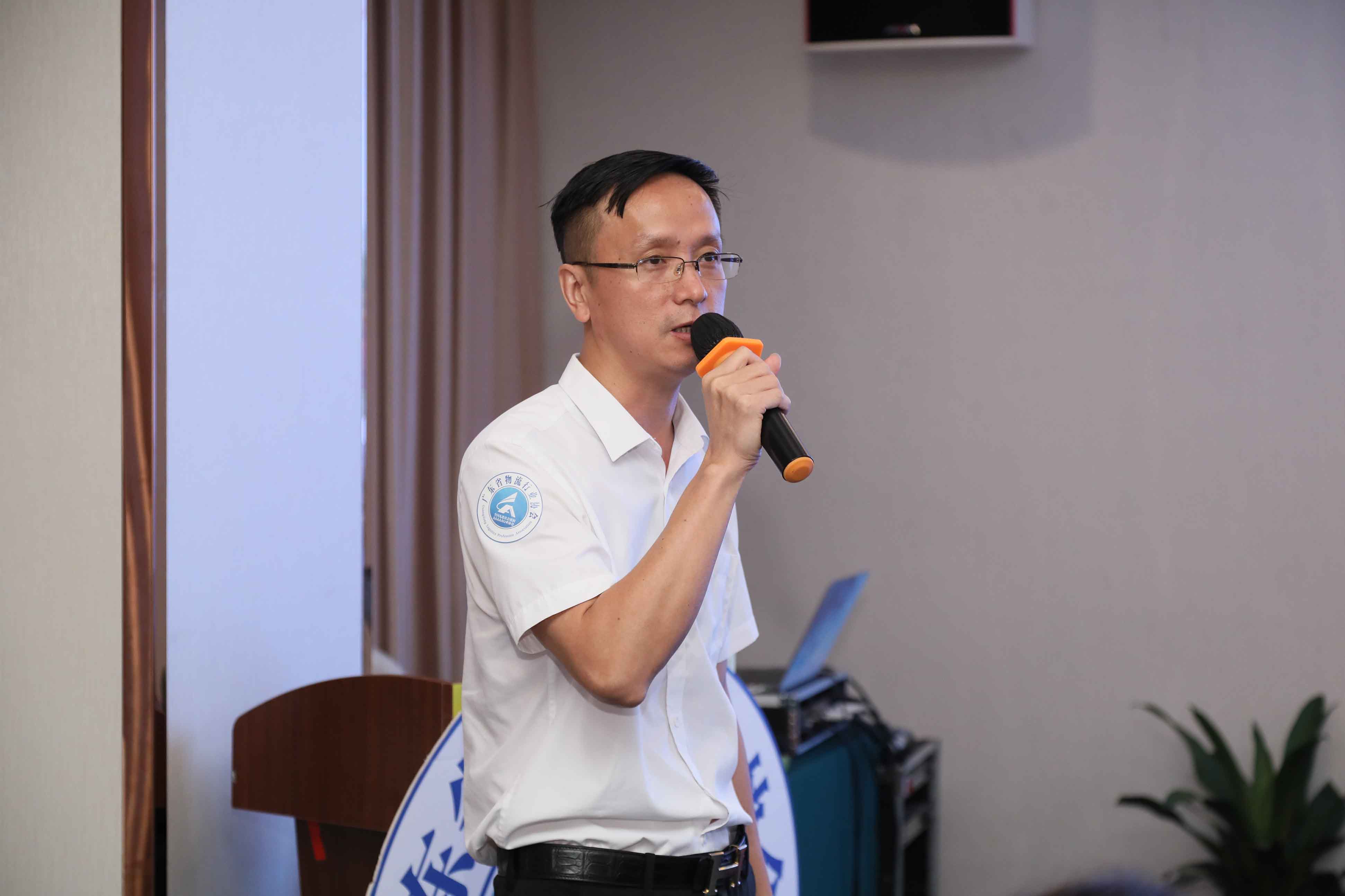 E12A1911.JPG E12A1911.JPG