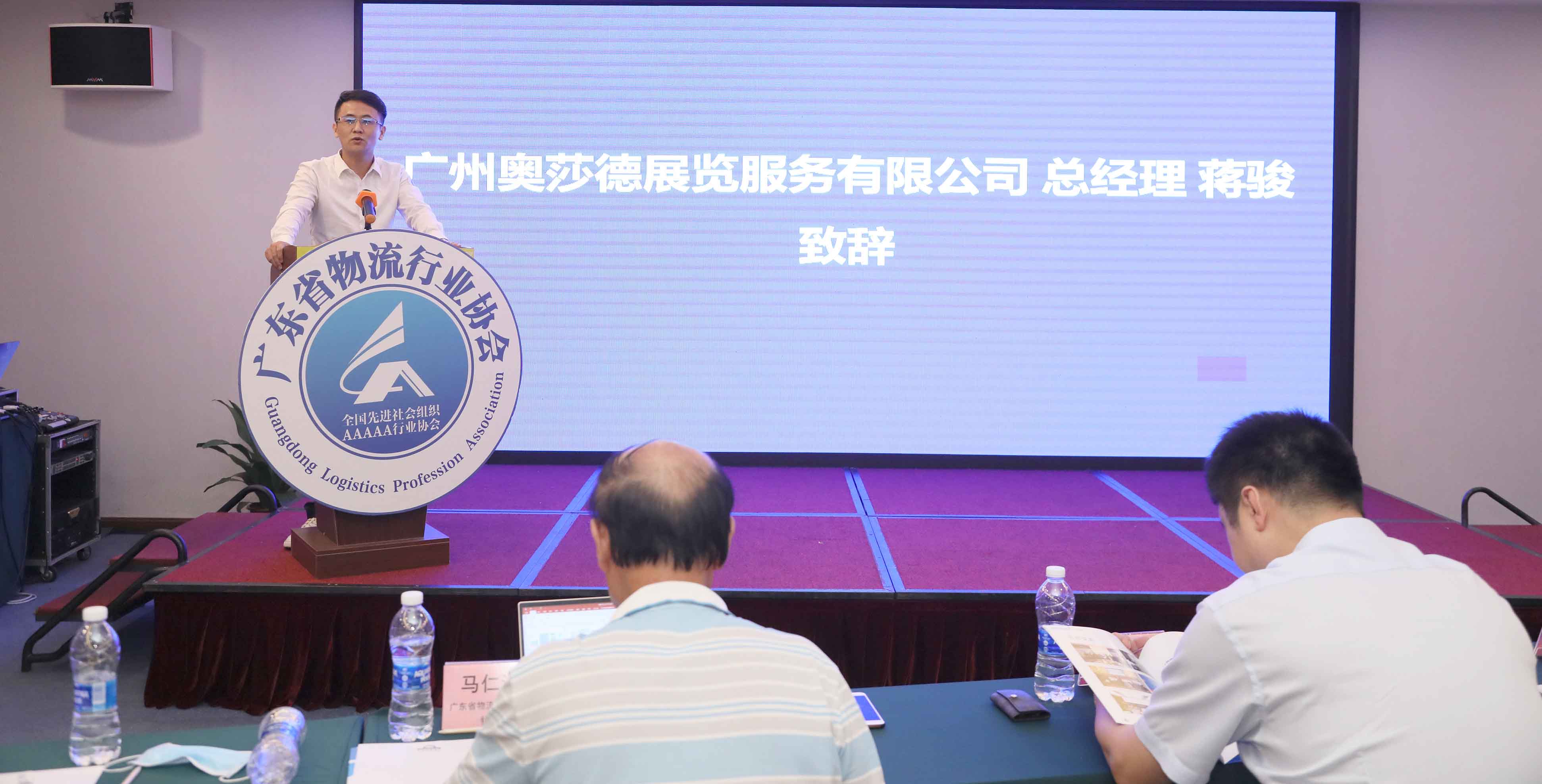 E12A1818.JPG E12A1818.JPG