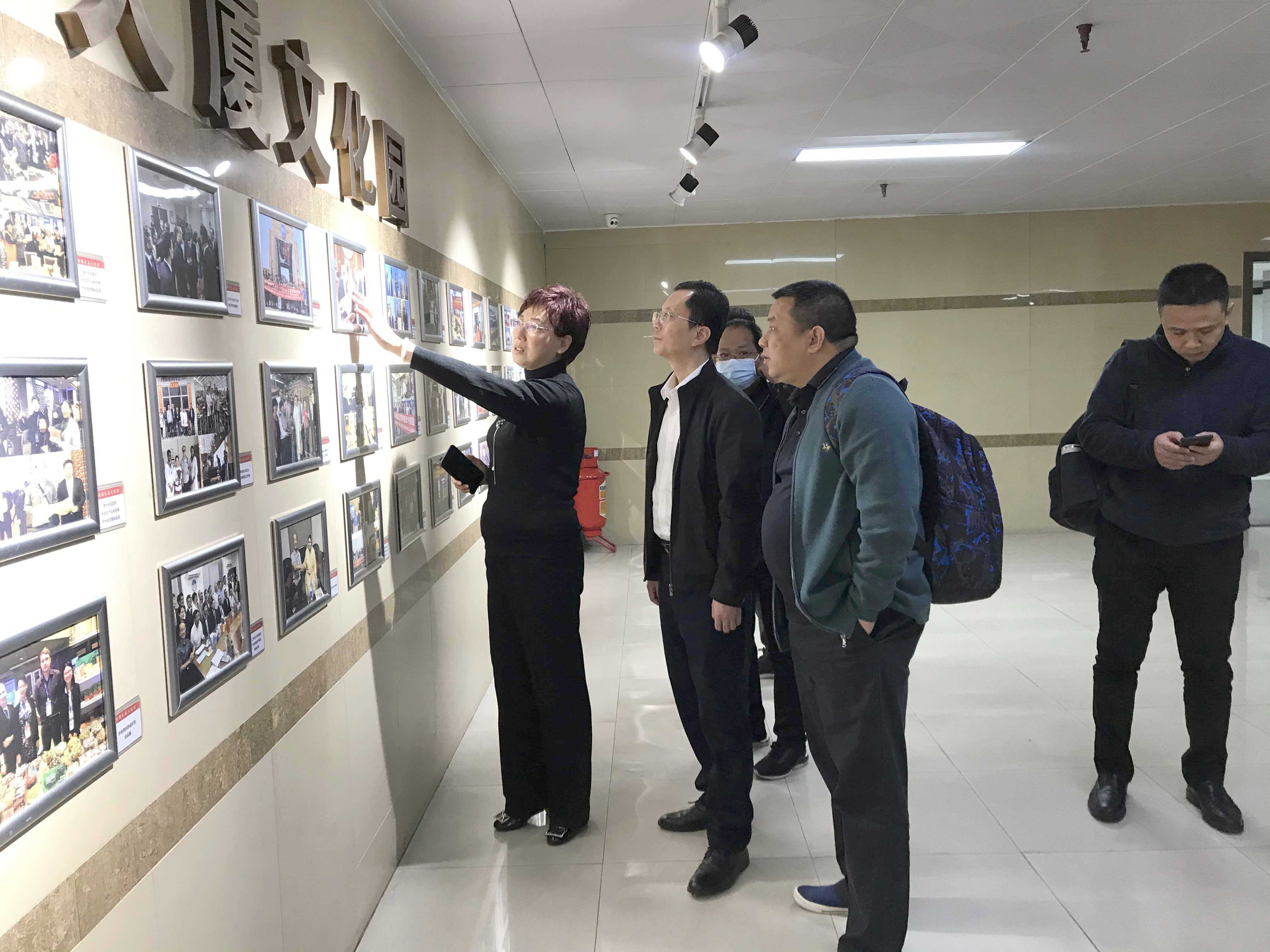 图片3.jpg 图片3.jpg